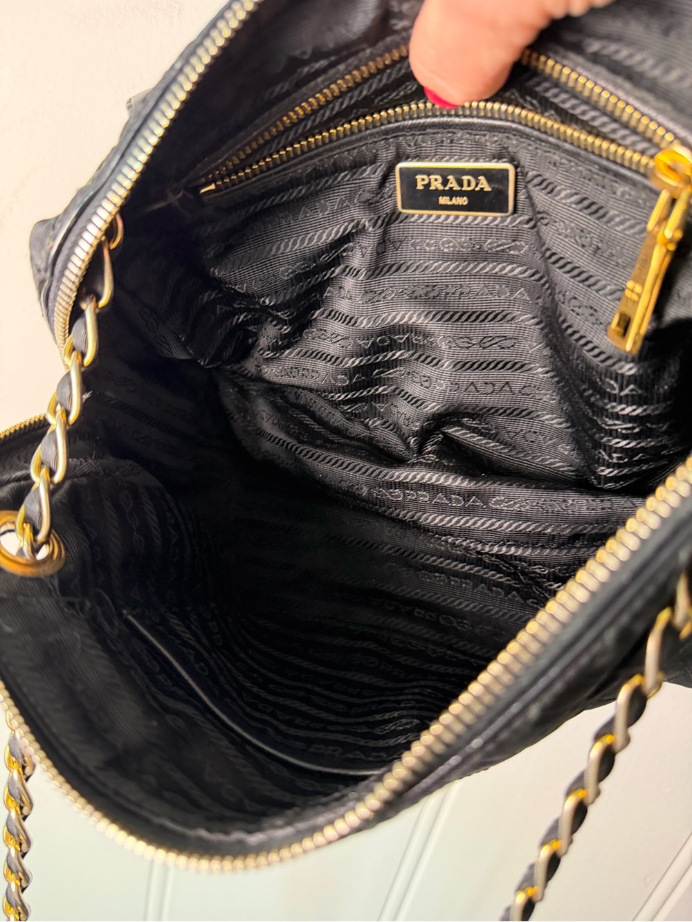 Prada Black Quilted Crossbody Bag with Gold Chain - Picture 11 of 15